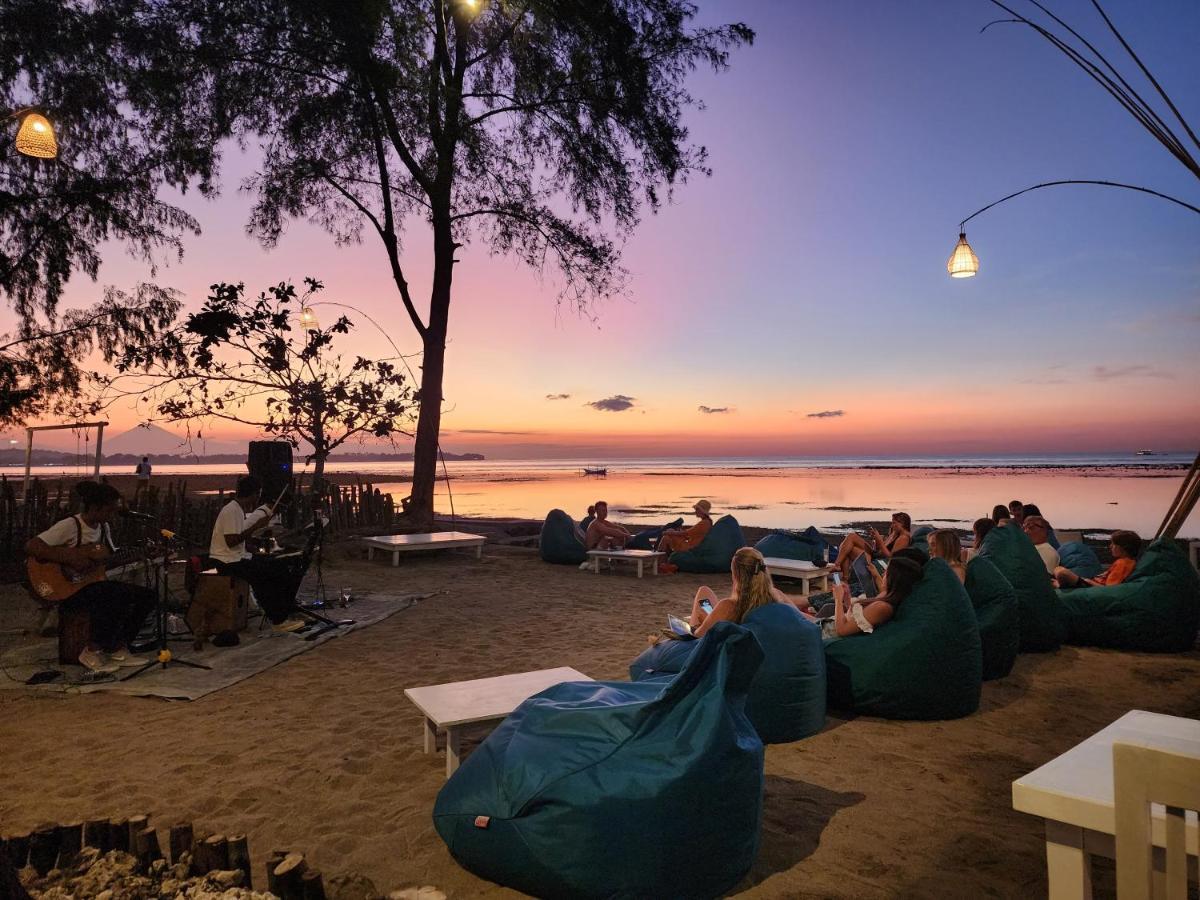 Formosa Beach Club & Bungalow Gili Air Esterno foto
