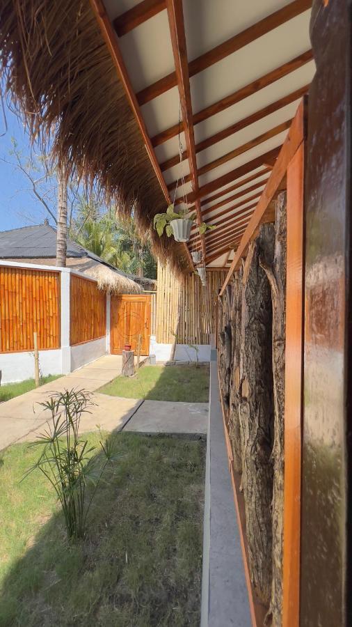 Formosa Beach Club & Bungalow Gili Air Esterno foto